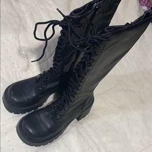 Bongo boots